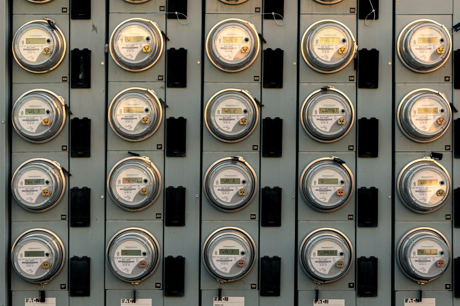 Muro de medidores eléctricos de CFE
